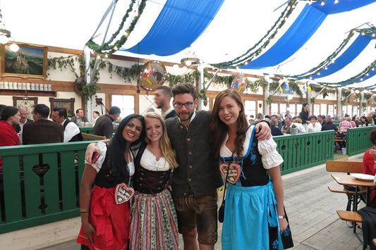 was darf man auf dem oktoberfest nicht tragen